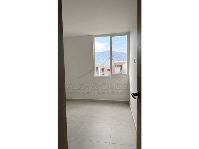 Apartamento de 3 alcobas en venta en Varsovia, Ibagué, 76 m² · foto 9 de 24