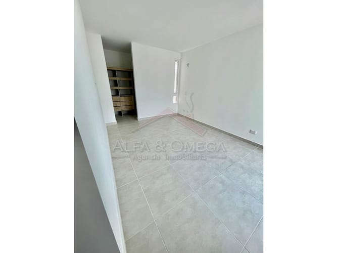 Apartamento de 3 alcobas en venta en Varsovia, Ibagué, 90 m² · foto 3 de 13
