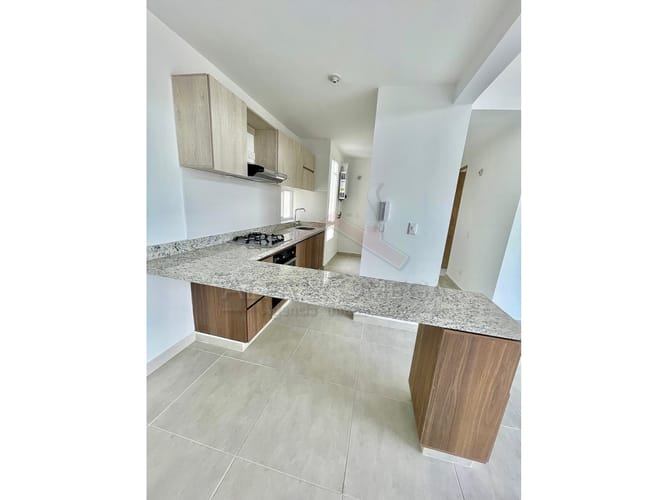 Apartamento de 3 alcobas en venta en Varsovia, Ibagué, 90 m² · foto 4 de 13