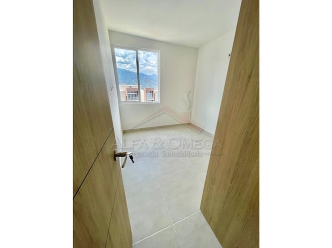Apartamento de 3 alcobas en venta en Varsovia, Ibagué, 90 m² · foto 5 de 13