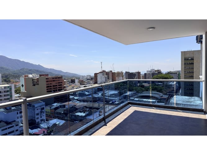 Apartamento de 3 alcobas en venta en La Pola, Ibagué, 260 m² · foto 2 de 24