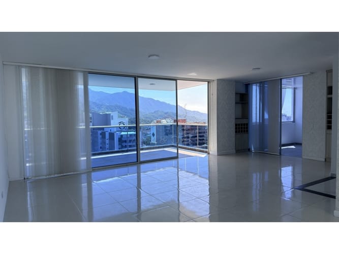 Apartamento de 3 alcobas en venta en La Pola, Ibagué, 260 m² · foto 5 de 24