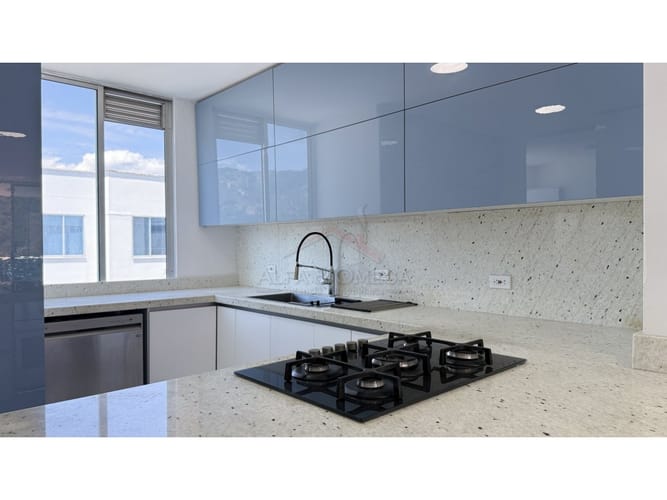 Apartamento de 3 alcobas en venta en La Pola, Ibagué, 260 m² · foto 10 de 24