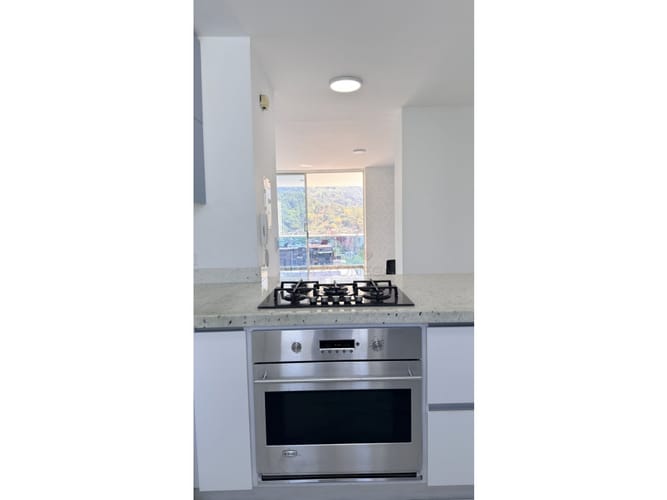 Apartamento de 3 alcobas en venta en La Pola, Ibagué, 260 m² · foto 14 de 24