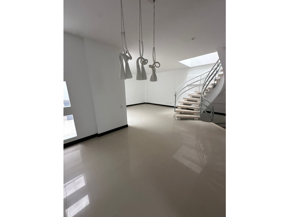 Casa en venta en Pinares, Pereira · foto 4 de 24