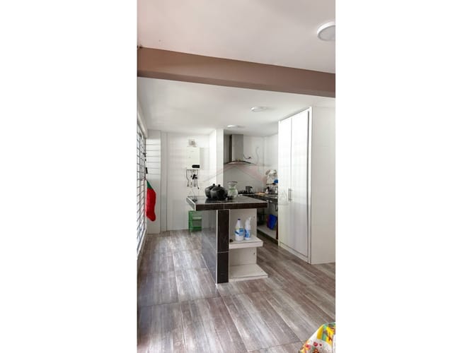 Casa de 6 alcobas en venta en Ancon Tesorito Sector El Triunfo, Ibagué, 250 m² · foto 8 de 24