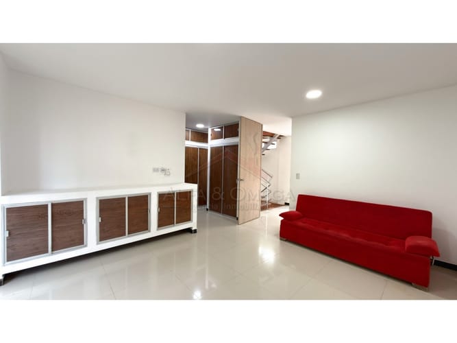 Casa de 3 alcobas en venta en Cr. Los Arroyuelos, Ibagué, 240 m² · foto 22 de 24