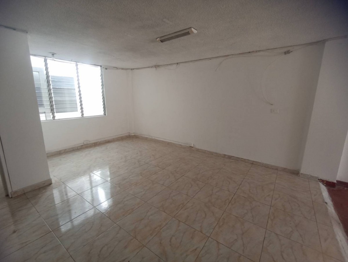 Casa en arriendo en Milan, Manizales · foto 3 de 16