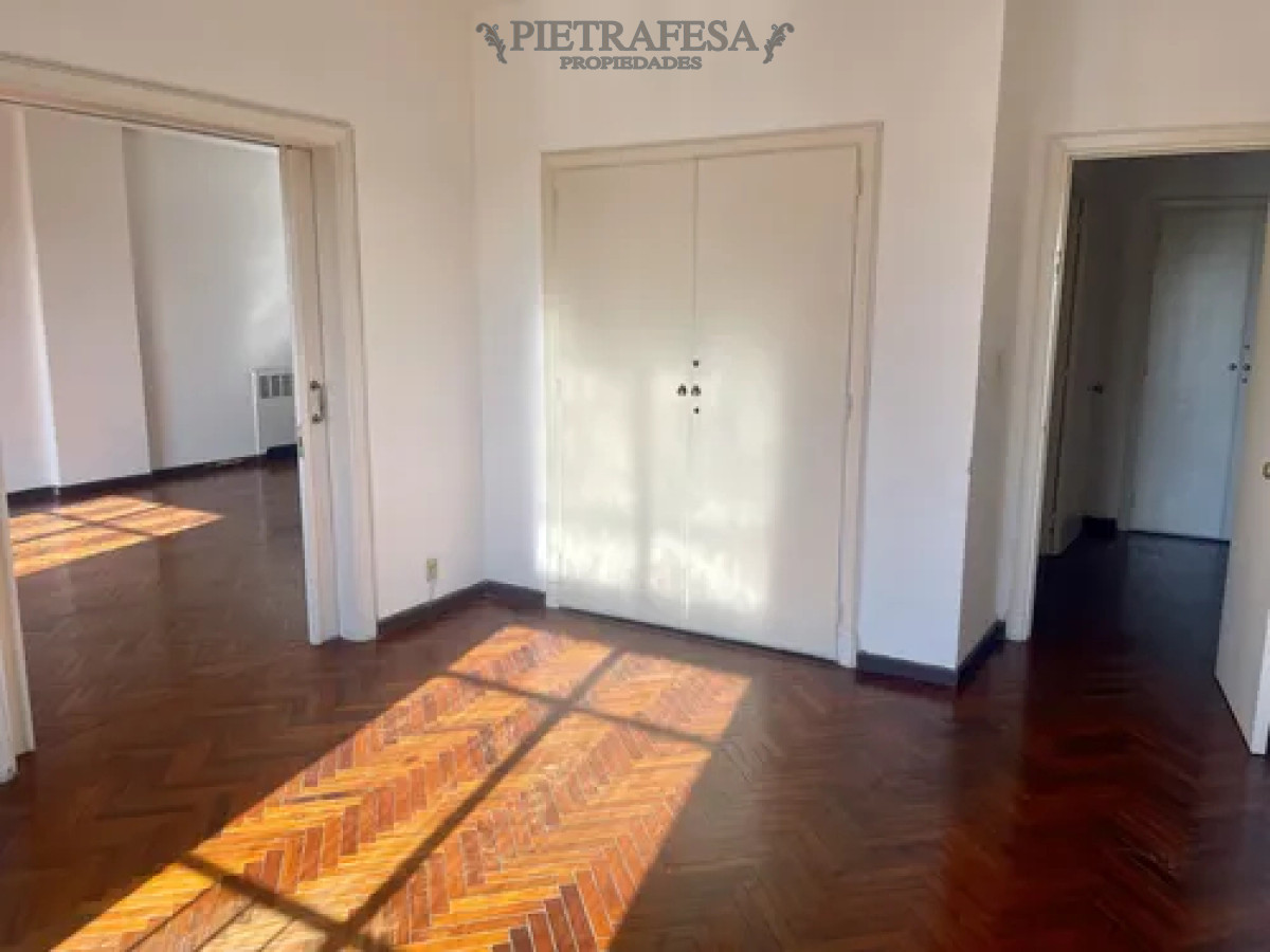Apartamento en alquiler, 4 dormitorios, 3 baños, terraza lav, garaje. Cordón. · Foto 9