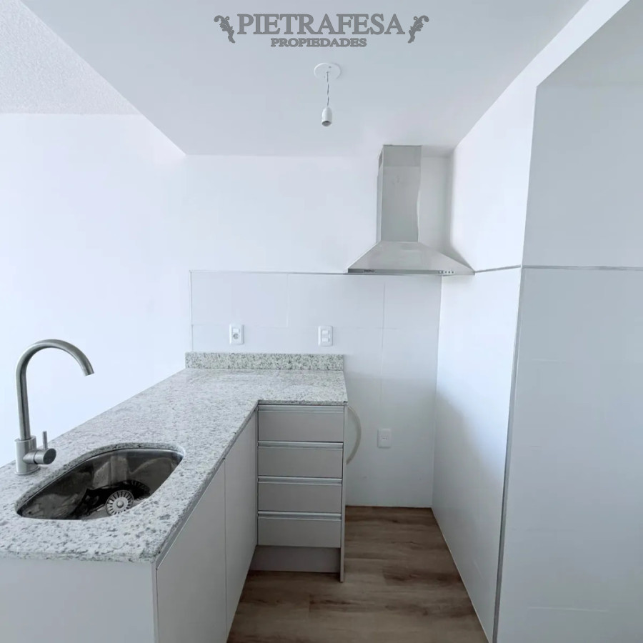 Apartamento en alquiler, 1 dormitorio, 1 baño, balcón. Cordón. · Foto 10