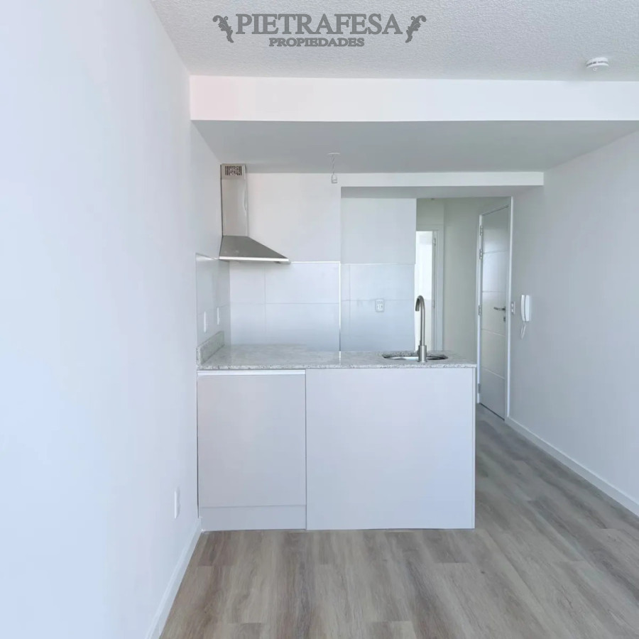 Apartamento en alquiler, 1 dormitorio, 1 baño, balcón. Cordón. · Foto 11