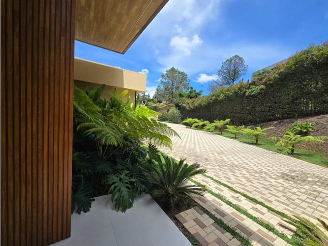 Finca en venta en El Carmen de Viboral, 420 m² · foto 4 de 20