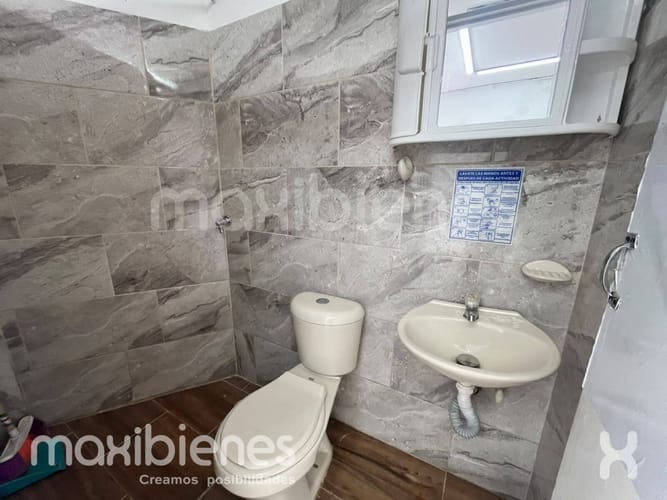 Local en arriendo en Girardot, Medellín, 13 m² · foto 3 de 6