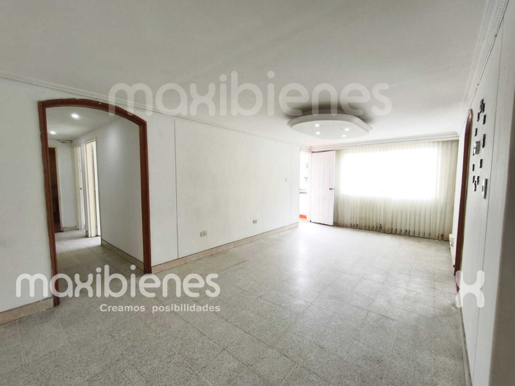 Apartamento en arriendo en Los Colores, Medellín · foto 3 de 22