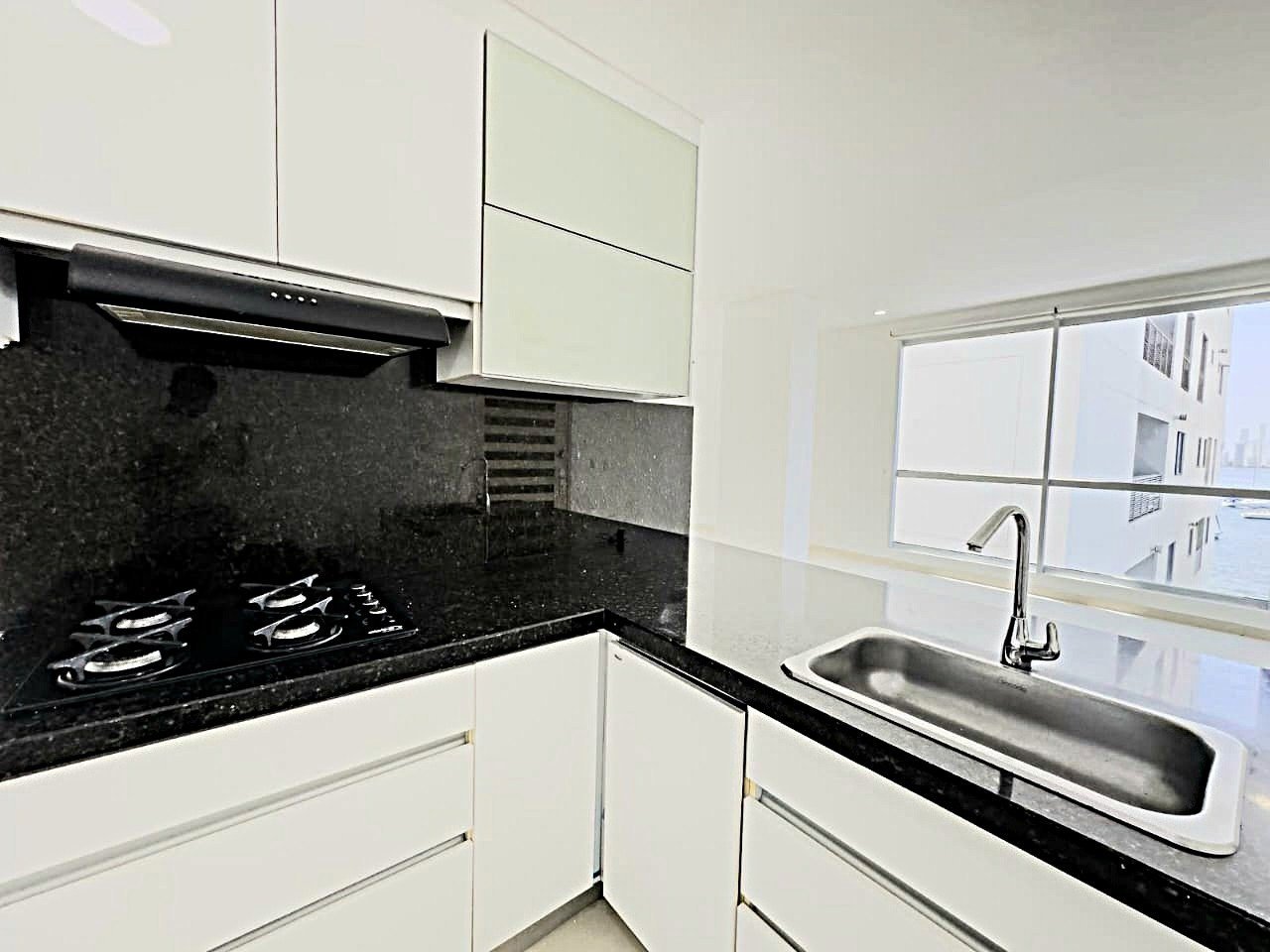 Apartamento en venta en Manga, Cartagena · foto 4 de 16