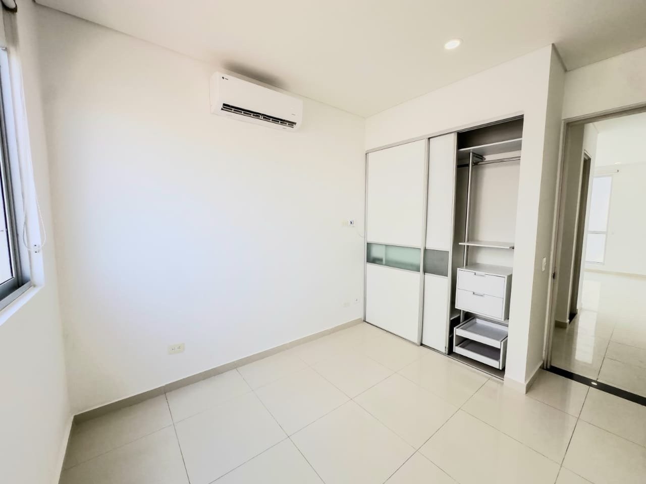 Apartamento en venta en Manga, Cartagena · foto 7 de 16
