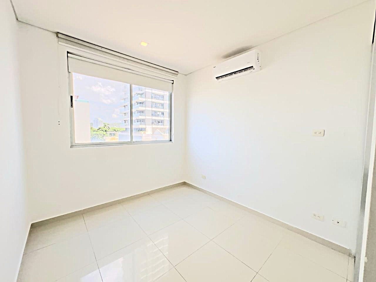 Apartamento en venta en Manga, Cartagena · foto 9 de 16