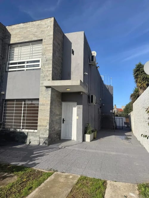 Alquiler de casa de 3 dormitorios en Barra de Carrasco con cochera · Foto 2