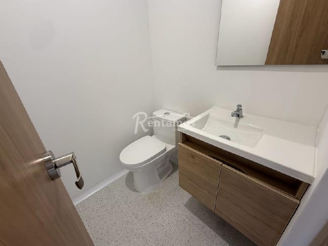 Consultorio en arriendo en Los Pinos, Medellín, 38 m² · foto 9 de 19