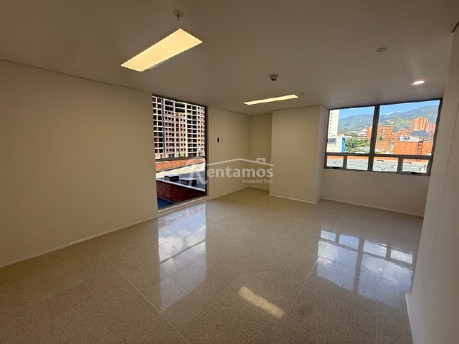 Consultorio en arriendo en Los Pinos, Medellín, 38 m² · foto 15 de 19