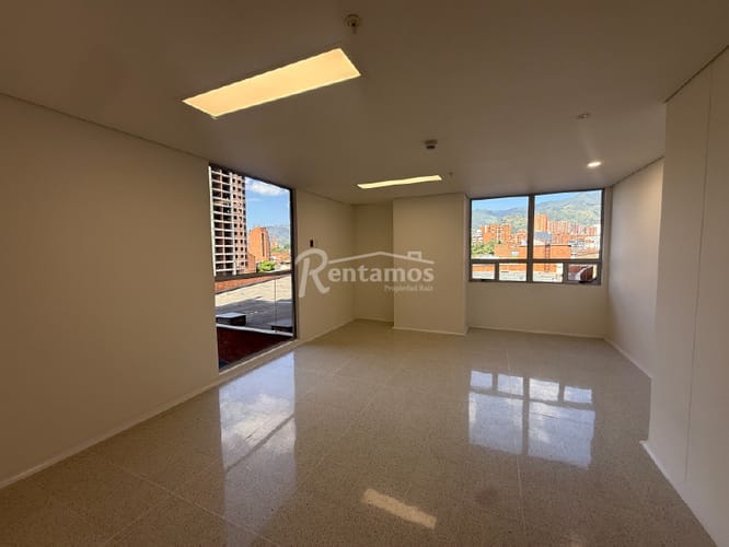 Consultorio en arriendo en Los Pinos, Medellín, 38 m² · foto 18 de 19