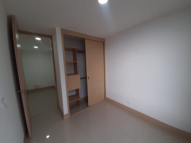Apartamento de 3 alcobas en arriendo en Loma Del Indio, Medellín, 80 m² · foto 18 de 20