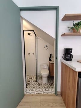 Edificio en venta en Bolivariana, Medellín, 450 m² · foto 3 de 24