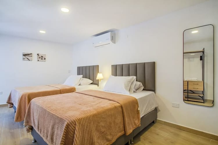 Edificio en venta en Bolivariana, Medellín, 450 m² · foto 21 de 24