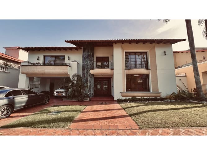 Casa de 4 alcobas en venta en Villa Campestre, Barranquilla, 749 m² · foto 23 de 24