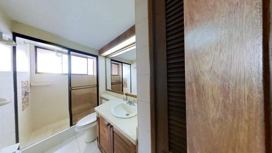 Apartamento de 4 alcobas en venta en Cedritos, Bogotá, 152 m² · foto 13 de 17