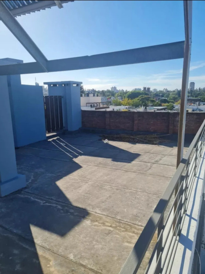 Alquiler Monoambiente Pocitos Con Patio Parrillero En Azotea · Foto 10