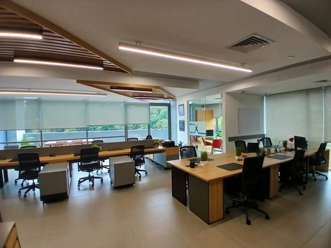 Oficina en arriendo en Las Palmas, Medellín, 151 m² · foto 2 de 17