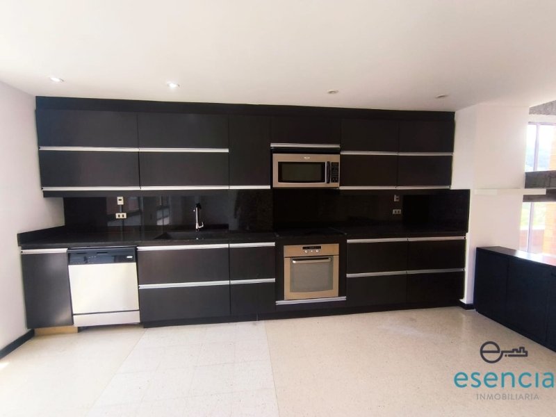 Apartamento en arriendo en San Lucas, Medellín · foto 2 de 20