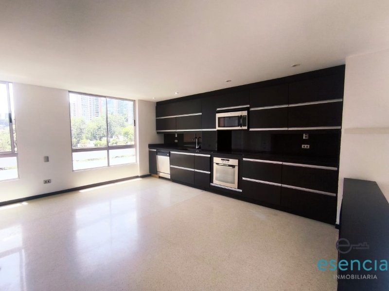 Apartamento en arriendo en San Lucas, Medellín · foto 4 de 20