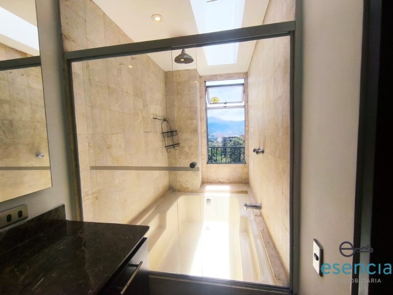 Apartamento en arriendo en San Lucas, Medellín · foto 15 de 20