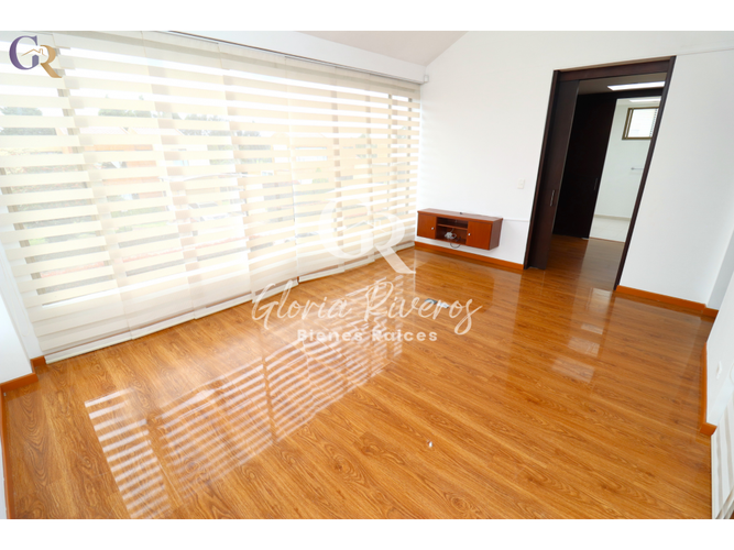 Casa de 3 alcobas en arriendo en Parcelas, Cota, 227 m² · foto 14 de 24