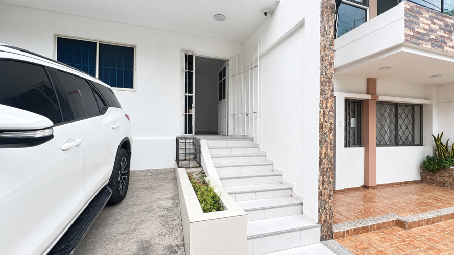 Oficina en arriendo en Alto Bosque, Cartagena, 24 m² · foto 2 de 9