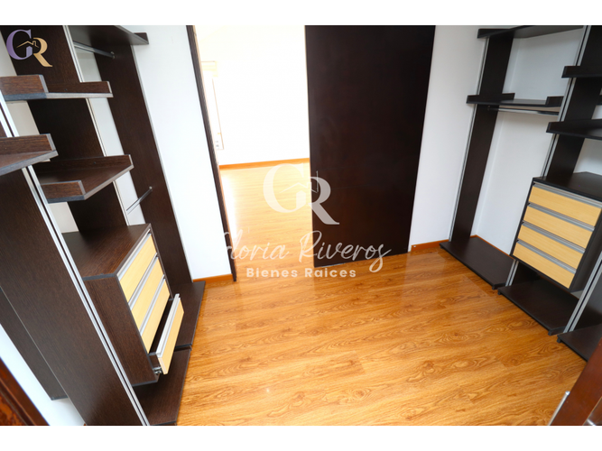 Casa de 3 alcobas en arriendo en Parcelas, Cota, 227 m² · foto 15 de 24