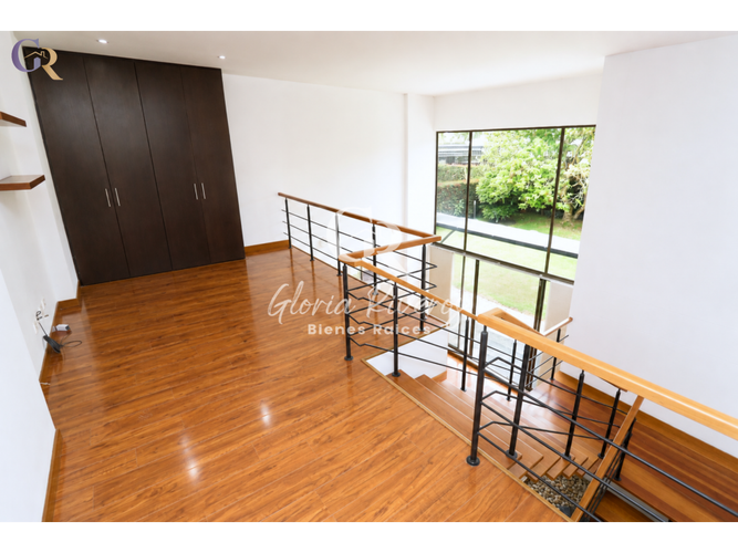 Casa de 3 alcobas en arriendo en Parcelas, Cota, 227 m² · foto 19 de 24
