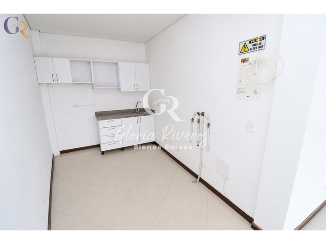 Local en venta en Cota, 47 m² · foto 4 de 13