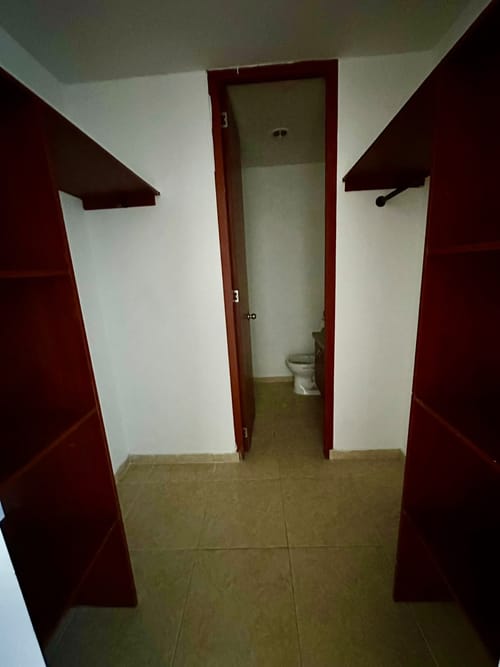 Apartamento de 3 alcobas en venta en Co. Jardines De Navarra, Ibagué, 84 m² · foto 10 de 12