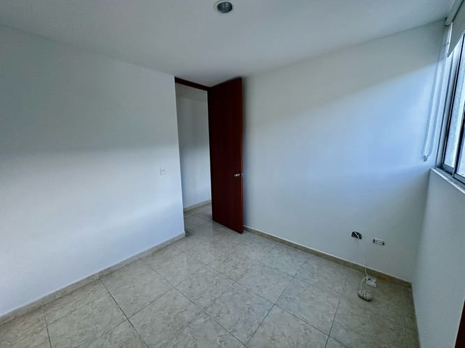 Apartamento de 3 alcobas en venta en Co. Jardines De Navarra, Ibagué, 84 m² · foto 9 de 12
