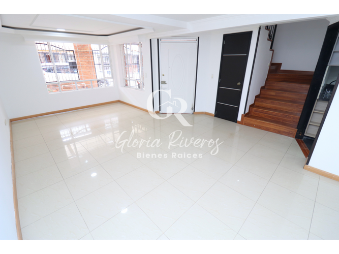 Casa de 4 alcobas en venta en Cota, 186 m² · foto 4 de 24