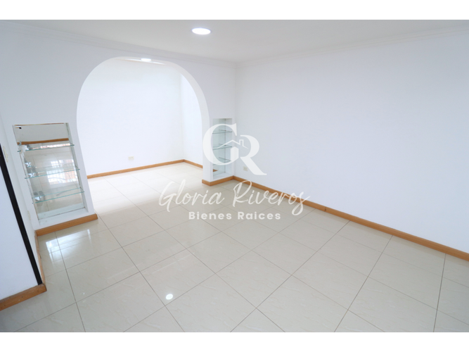 Casa de 4 alcobas en venta en Cota, 186 m² · foto 8 de 24