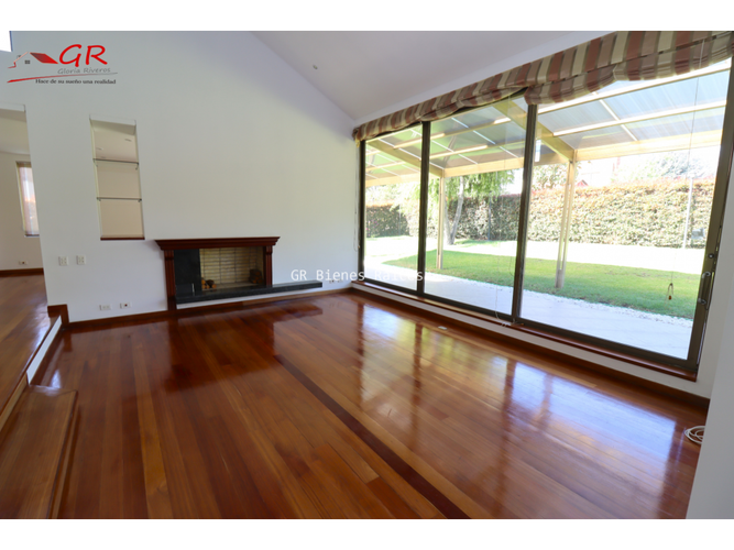 Casa de 4 alcobas en arriendo en Rozo, Cota, 283 m² · foto 4 de 24