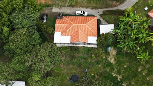 Finca en arriendo en El Porvenir, Rionegro, 180 m² · foto 3 de 21