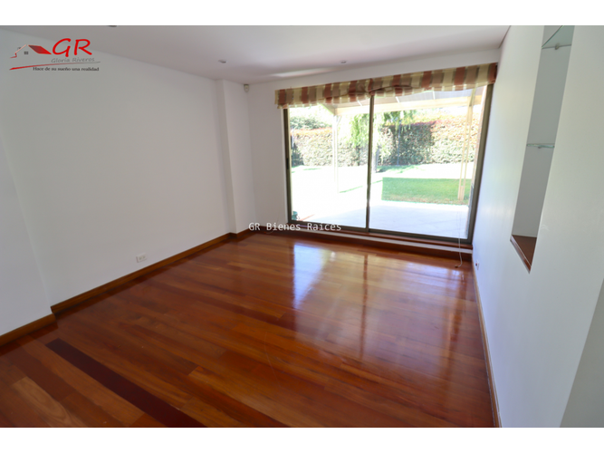 Casa de 4 alcobas en arriendo en Rozo, Cota, 283 m² · foto 9 de 24