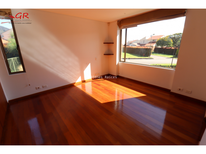 Casa de 4 alcobas en arriendo en Rozo, Cota, 283 m² · foto 17 de 24