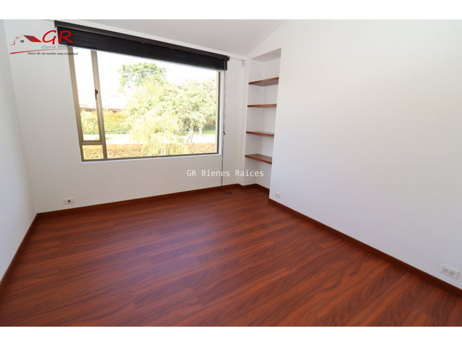 Casa de 4 alcobas en arriendo en Rozo, Cota, 283 m² · foto 20 de 24