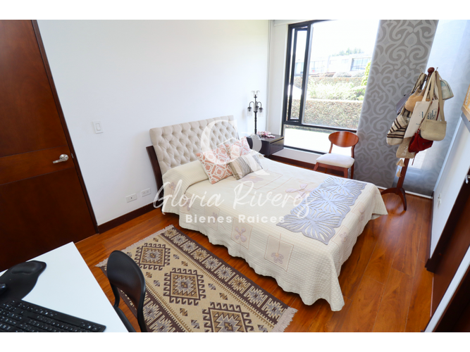 Casa de 3 alcobas en venta en Pueblo Viejo, Cota, 219 m² · foto 19 de 24